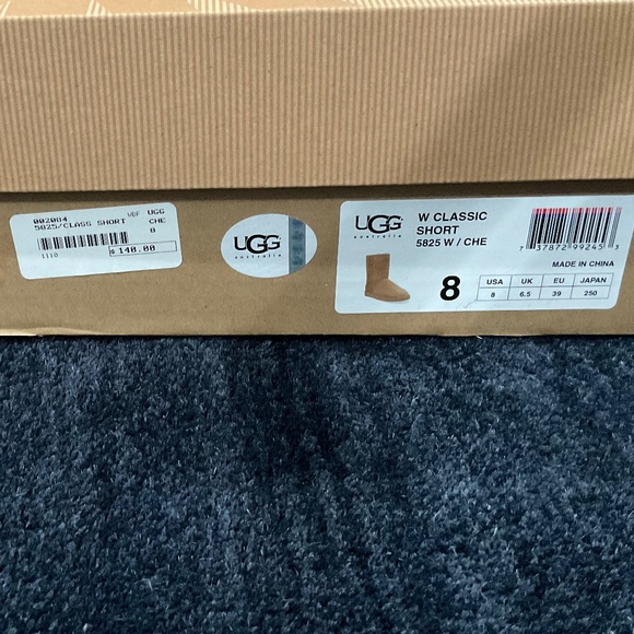 Women’s Ugg Boots Size 8 - Picture 10 of 10